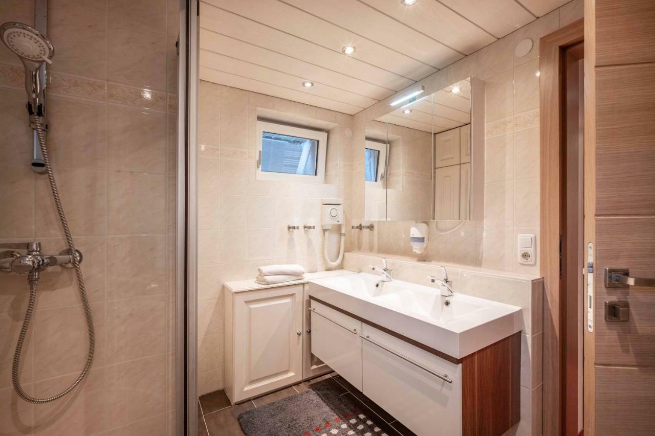 Exclusive Appartement Chalet 蒂罗的圣约翰 外观 照片